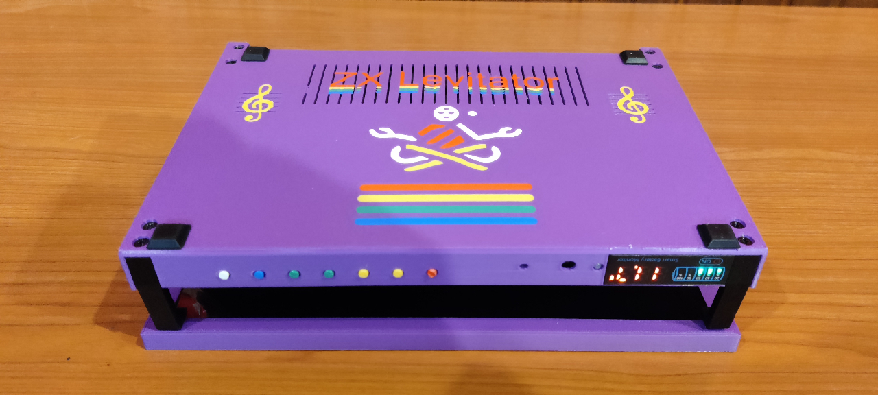 ZX Levitator Magenta Edition - dettaglio del fondo con gliglia di raffreddamento e altoparlanti